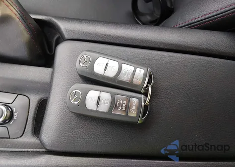 2017 Mazda Mx-5 Miata Rf Grand Touring z USA, uszkodzony, nr VIN JM1NDAM76H0100154